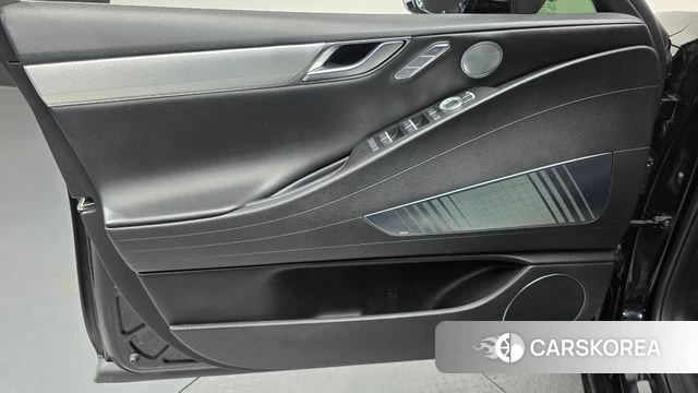 Genesis Electrified G80 (RG3) id 5017388 из Кореи 16