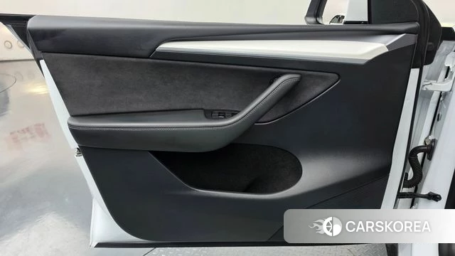 Tesla Model Y id 4996380 из Кореи 16