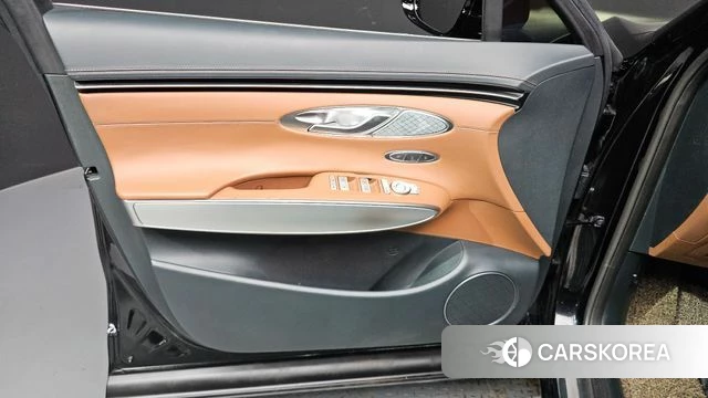 Genesis GV70 id 5028361 из Кореи 16