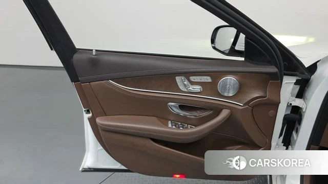 Mercedes-Benz E-Class W213 id 5035810 из Кореи 16