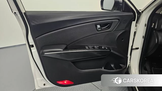 Ssangyong Tivoli Air id 5012547 из Кореи 16