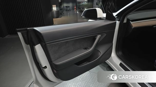 Tesla Model 3 id 4759264 из Кореи 16