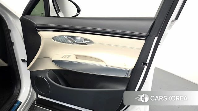 Genesis GV70 id 5002686 из Кореи 16