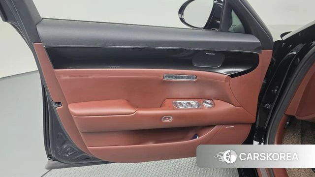 Genesis G90 (RS4) id 4991420 из Кореи 16