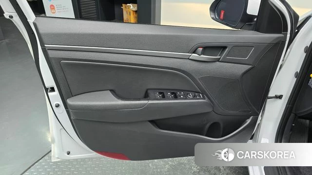 Hyundai Avante AD id 5029338 из Кореи 16