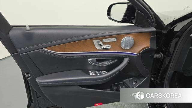 Mercedes-Benz E-Class W213 id 4944108 из Кореи 16