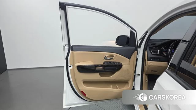 Kia The New Carnival id 5054213 из Кореи 16