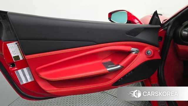 Ferrari F8 Tributo id 5027977 из Кореи 16