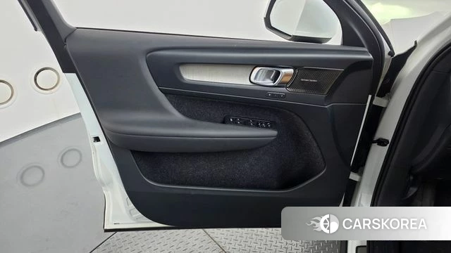 Volvo XC40 id 4952816 из Кореи 16