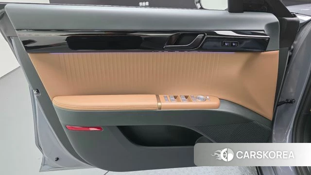Hyundai Grandeur Hybrid (GN7) id 4996016 из Кореи 16