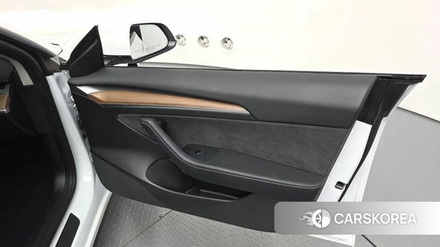 Tesla Model 3 id 4731241 из Кореи 16