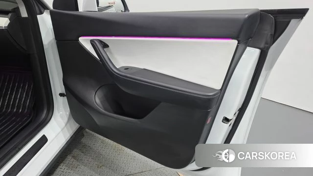 Tesla Model Y id 5047603 из Кореи 16