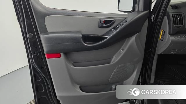 Hyundai The New Grand Starex id 4960157 из Кореи 16