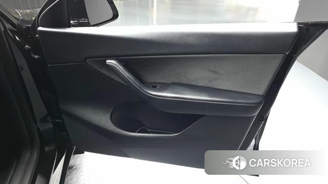 Tesla Model Y id 4894260 из Кореи 16