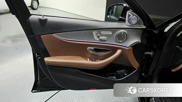 Mercedes-Benz E-Class W213 id 4960110 из Кореи 16