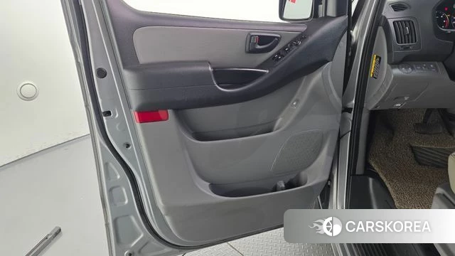 Hyundai The New Grand Starex id 5047883 из Кореи 16