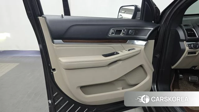 Ford Explorer id 4967530 из Кореи 16