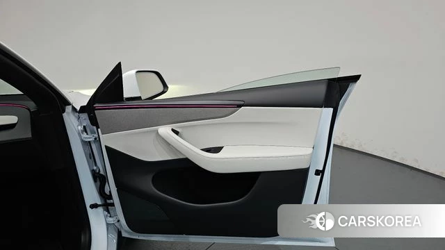 Tesla Model Y id 4984786 из Кореи 16