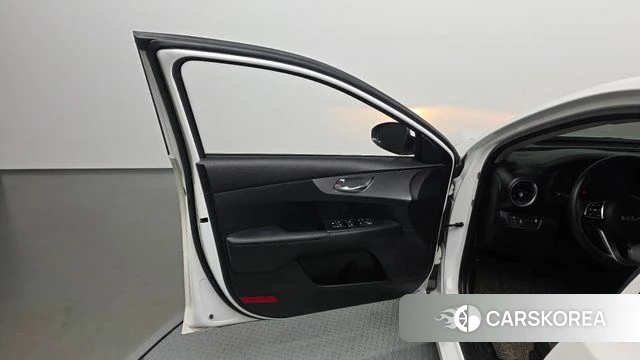 Kia The New K3 2nd generation id 4936557 из Кореи 16