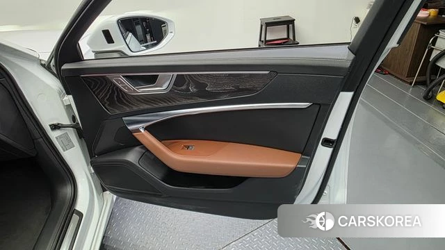 Audi A6 (C8) id 4916801 из Кореи 16