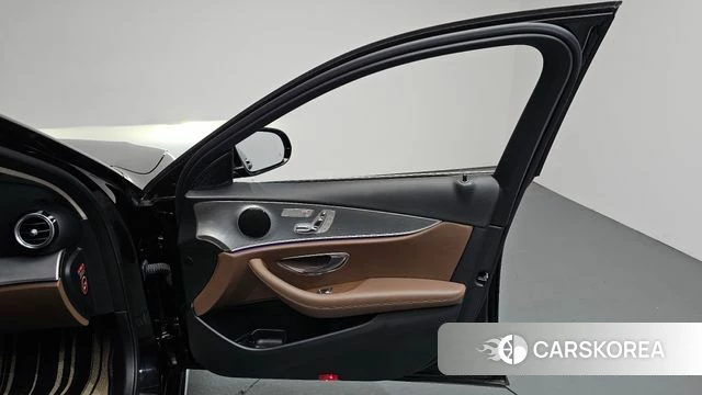 Mercedes-Benz E-Class W213 id 4998553 из Кореи 16