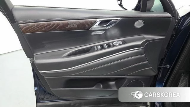 Genesis GV80 id 5028621 из Кореи 16