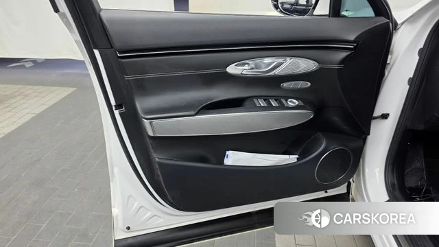 Genesis Electrified GV70 id 4991541 из Кореи 16