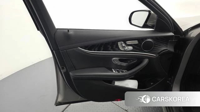 Mercedes-Benz E-Class W213 id 5034678 из Кореи 16