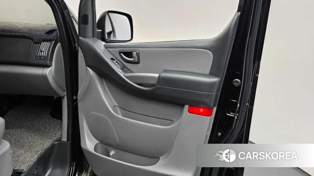 Hyundai The New Grand Starex id 4683687 из Кореи 16