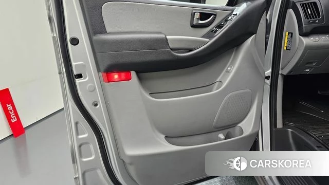 Hyundai The New Grand Starex id 5048096 из Кореи 16