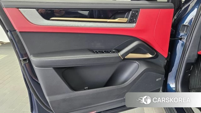 Porsche Cayenne (PO536) id 4916585 из Кореи 16