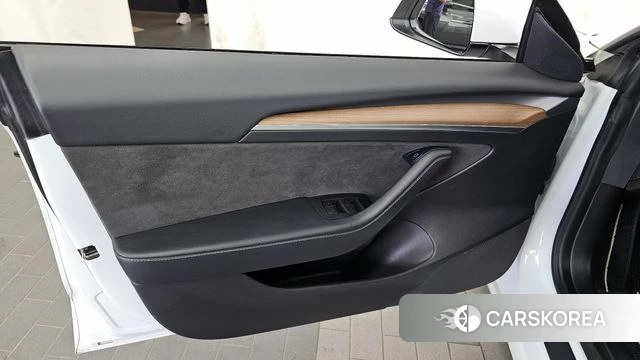 Tesla Model 3 id 4697589 из Кореи 16