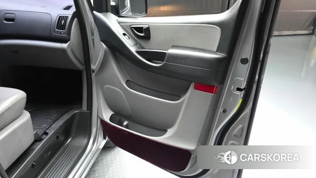 Hyundai The New Grand Starex id 4672420 из Кореи 16