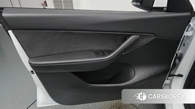 Tesla Model Y id 4976150 из Кореи 16