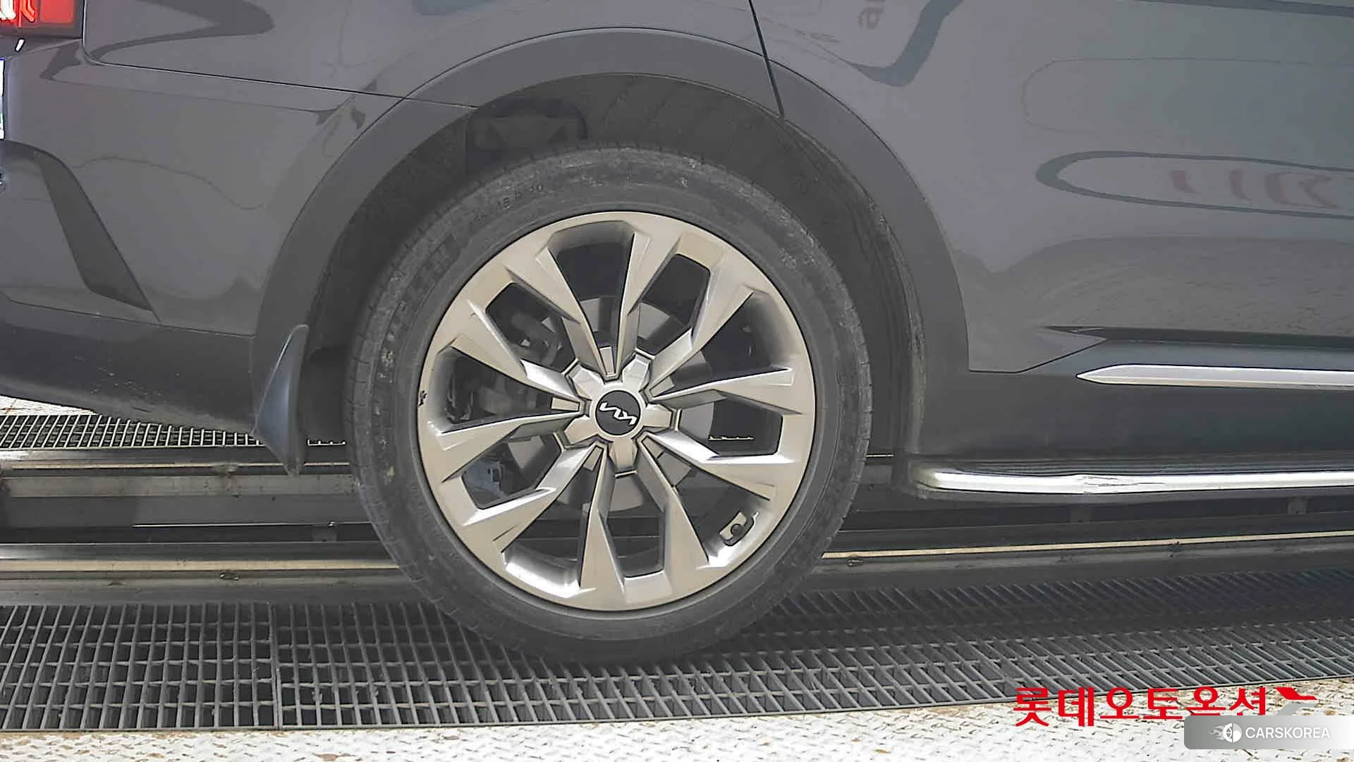 Kia Sorento id 4990060 из Кореи 16