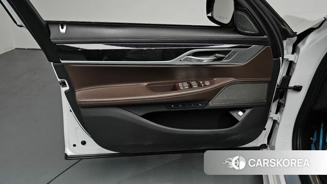 BMW 7 Series (G11) id 4952947 из Кореи 16