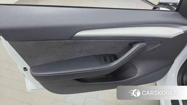 Tesla Model 3 id 4784508 из Кореи 16