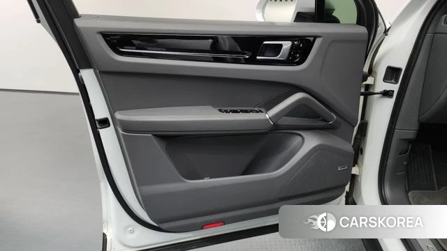 Porsche Cayenne (PO536) id 4906927 из Кореи 16