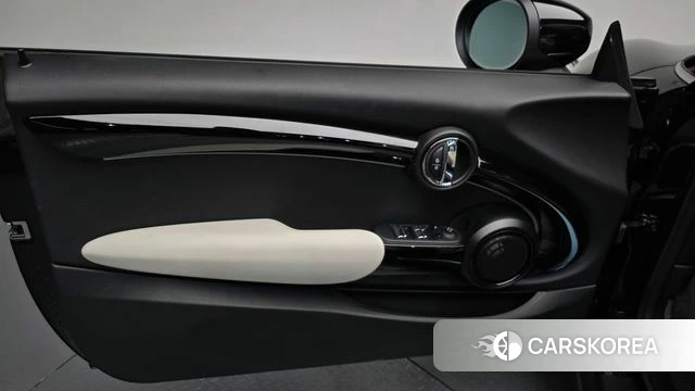 Mini Cooper S Convertible id 4965385 из Кореи 16