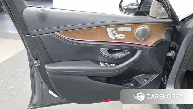 Mercedes-Benz E-Class W213 id 5048106 из Кореи 16