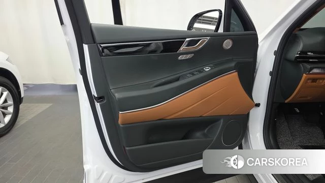 Genesis GV80 id 4990788 из Кореи 16