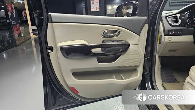 Kia The New Carnival id 4225778 из Кореи 16