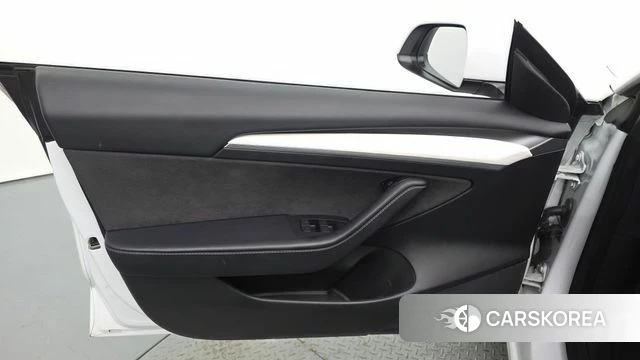 Tesla Model 3 id 5002606 из Кореи 16