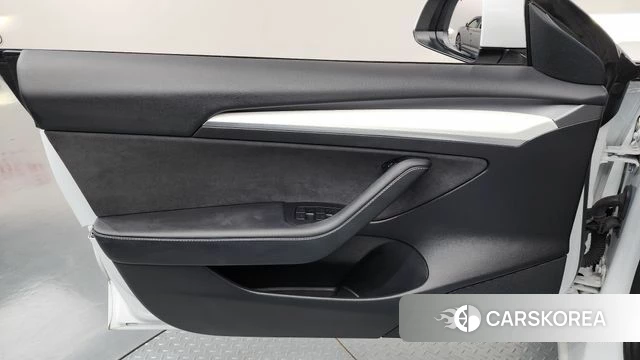 Tesla Model 3 id 4775310 из Кореи 16