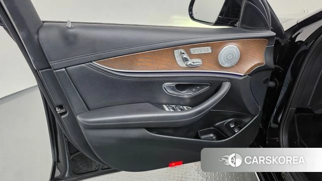 Mercedes-Benz E-Class W213 id 4998316 из Кореи 16