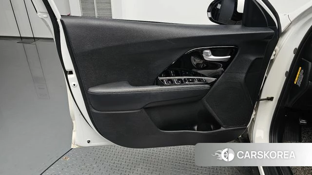 Kia Niro id 5014137 из Кореи 16