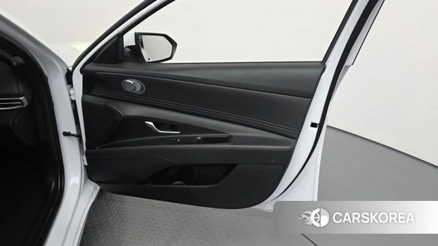 Hyundai The New Avante (CN7) id 4980578 из Кореи 16