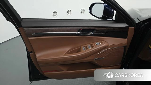 Genesis G90 id 5023316 из Кореи 16