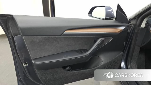Tesla Model 3 id 4656816 из Кореи 16