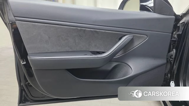 Tesla Model 3 id 5035304 из Кореи 16